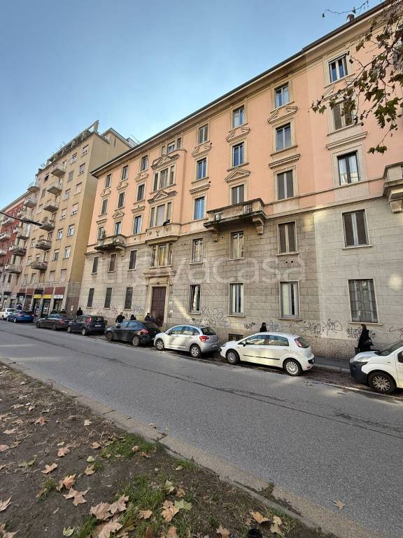 appartamento in vendita a Milano in zona Corvetto