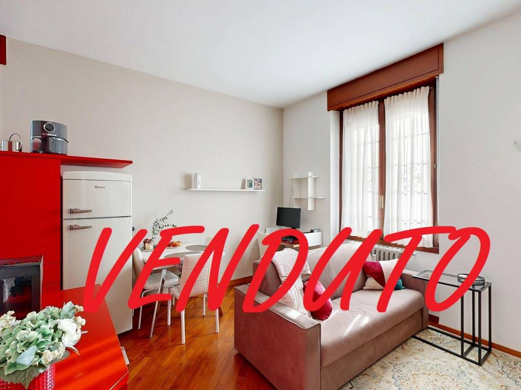 appartamento in vendita a Milano in zona Baggio