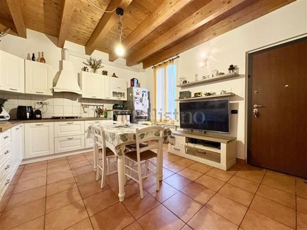 appartamento in vendita a Milano in zona Ronchetto sul Naviglio