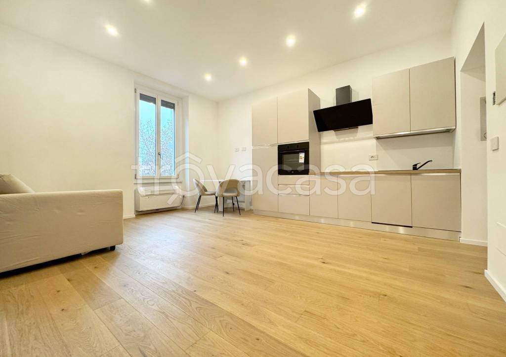 appartamento in vendita a Milano in zona Piazzale Lodi