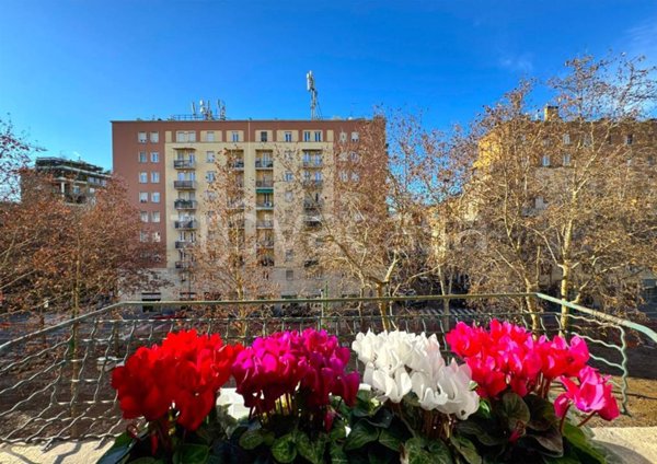 appartamento in vendita a Milano in zona Piazzale Lodi