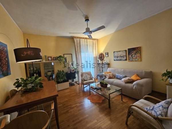 appartamento in vendita a Milano in zona Baggio