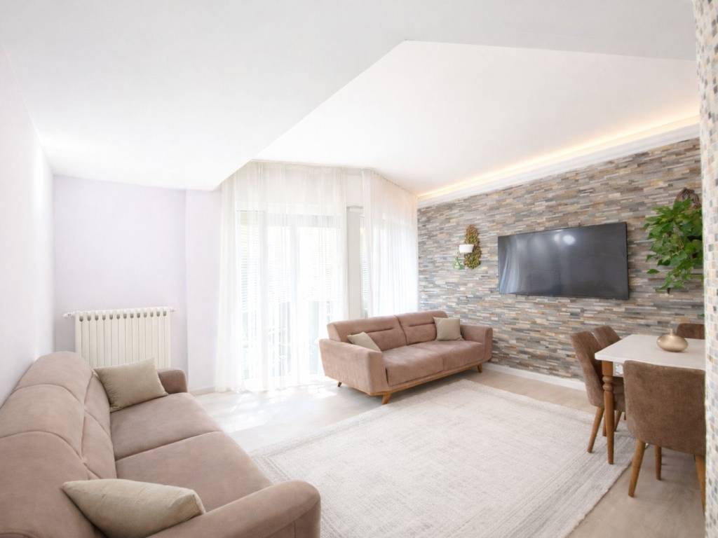 appartamento in vendita a Milano in zona Baggio