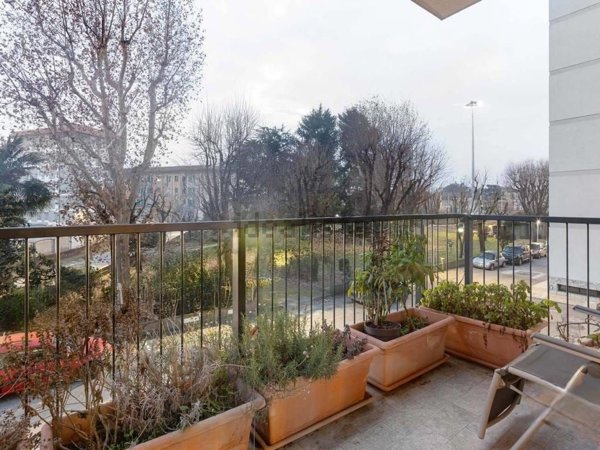 appartamento in vendita a Milano in zona Gorla