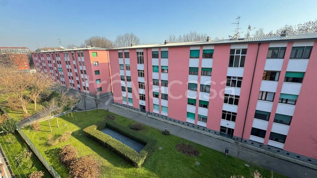 appartamento in vendita a Milano in zona Corvetto