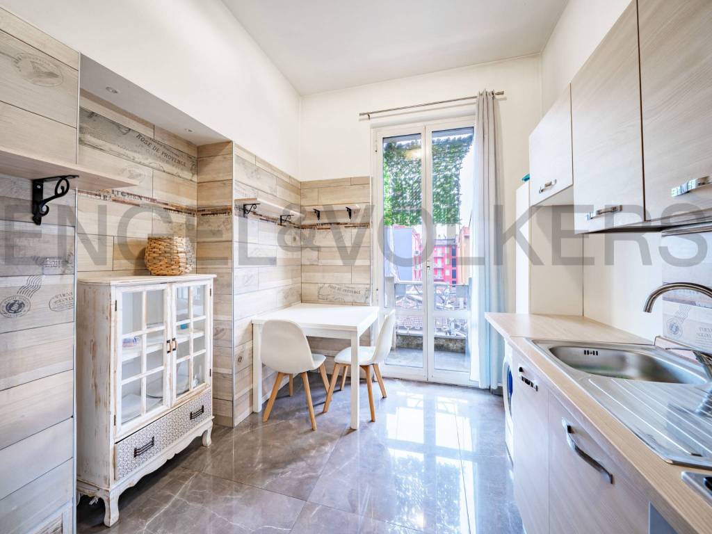 appartamento in vendita a Milano in zona Centro Direzionale