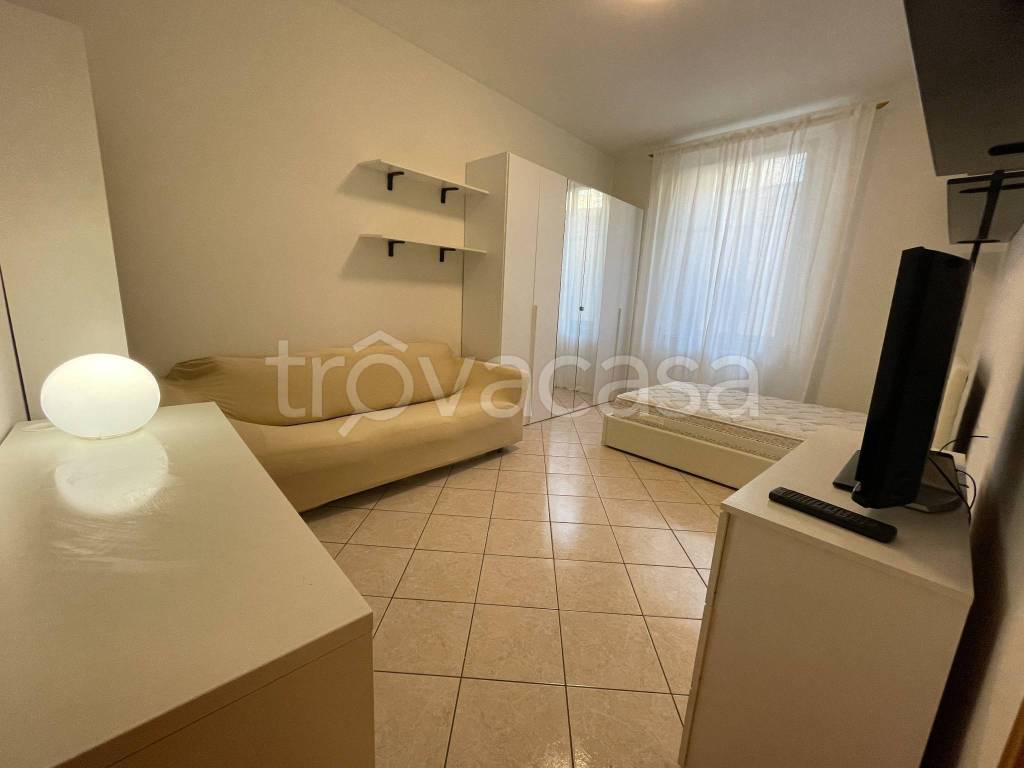 appartamento in vendita a Milano in zona Segnano