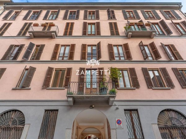appartamento in vendita a Milano in zona Porta Vigentina