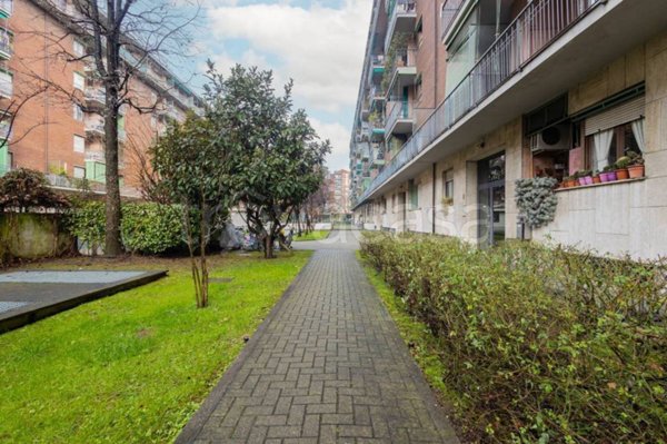 appartamento in vendita a Milano in zona Famagosta