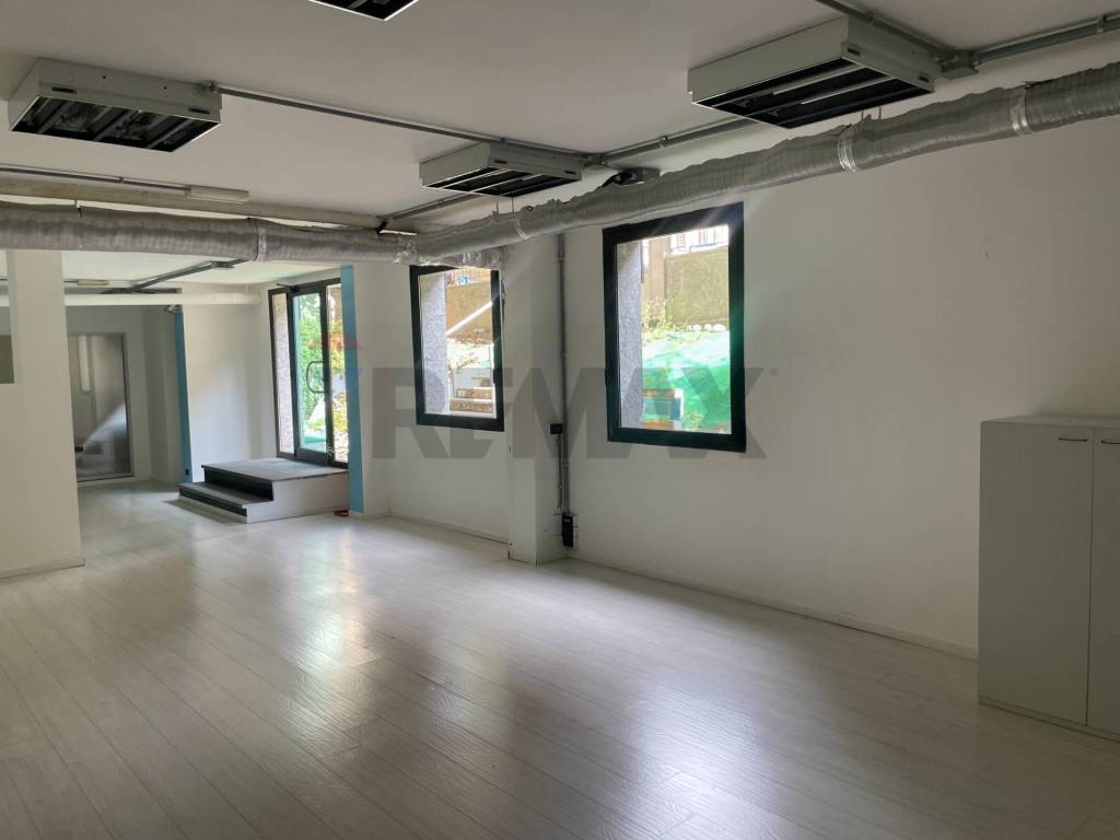 ufficio in vendita a Milano