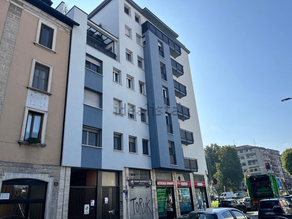 appartamento in vendita a Milano in zona Vigentino