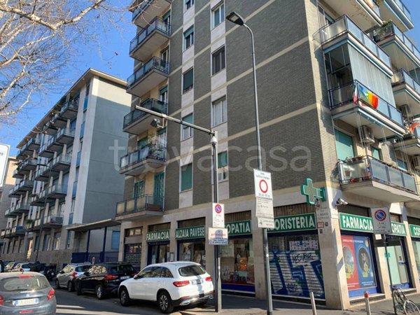appartamento in vendita a Milano in zona Porta Genova