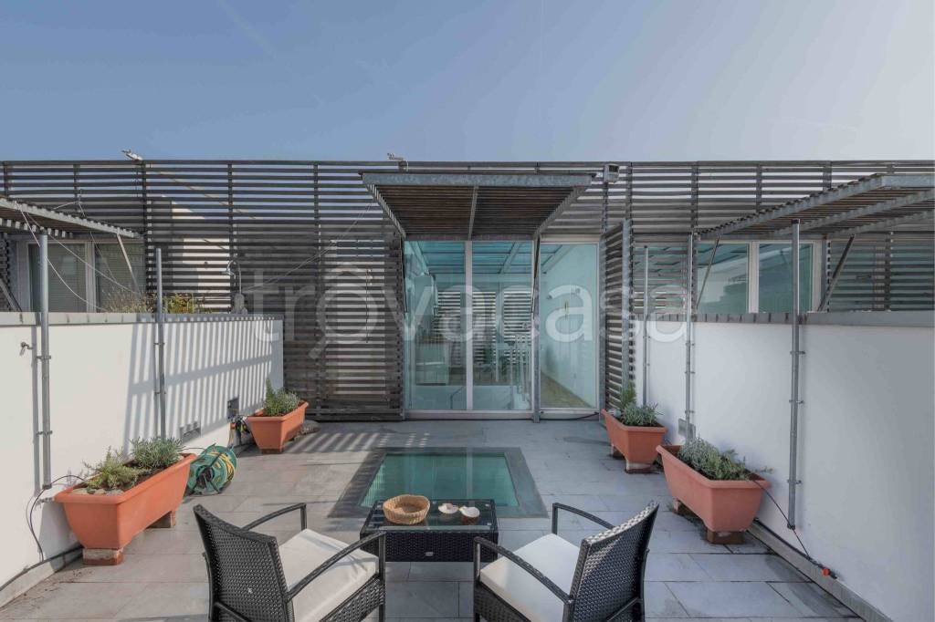 appartamento in vendita a Milano in zona Ortica