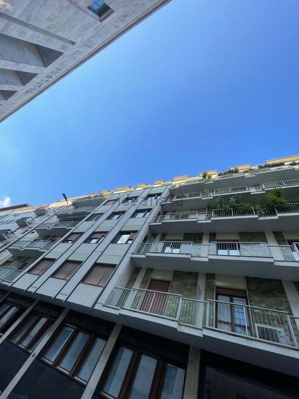 appartamento in vendita a Milano in zona Guastalla