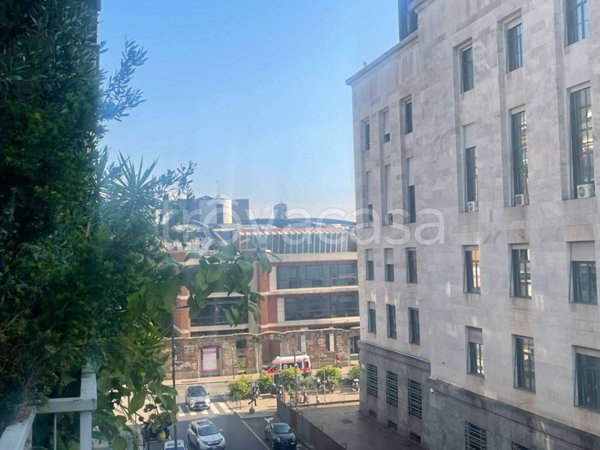 appartamento in vendita a Milano in zona Guastalla