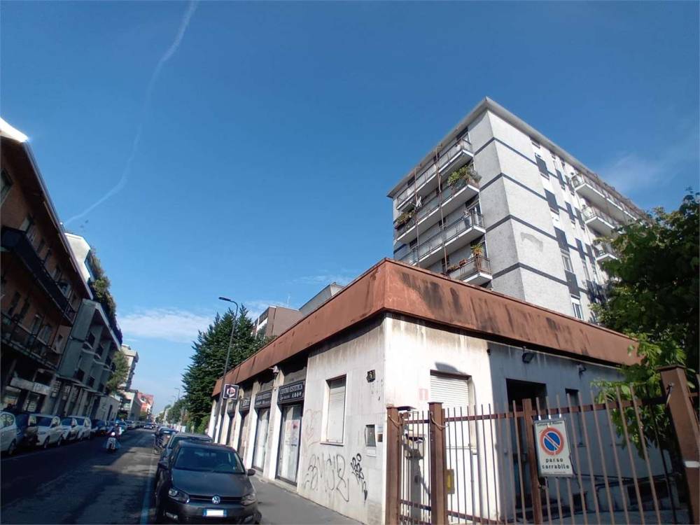 negozio in vendita a Milano in zona Dergano