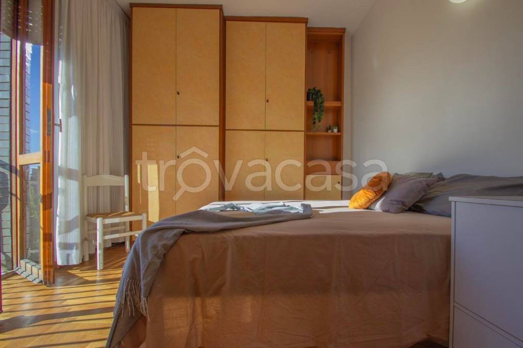 appartamento in vendita a Milano in zona Famagosta