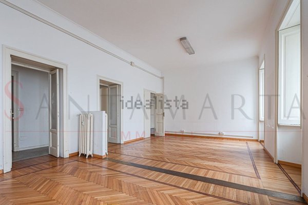 ufficio in vendita a Milano