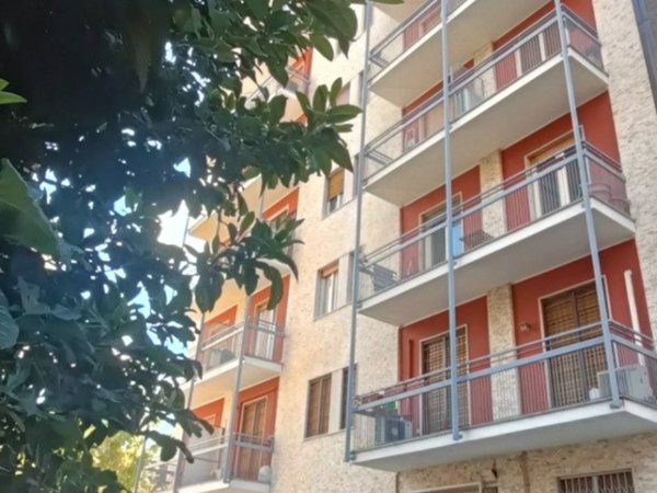 appartamento in vendita a Milano in zona Barona