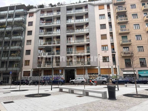 appartamento in vendita a Milano in zona Sant'Ambrogio