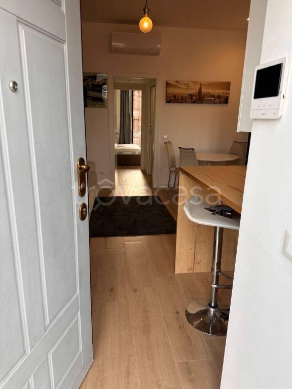 appartamento in vendita a Milano in zona Barona