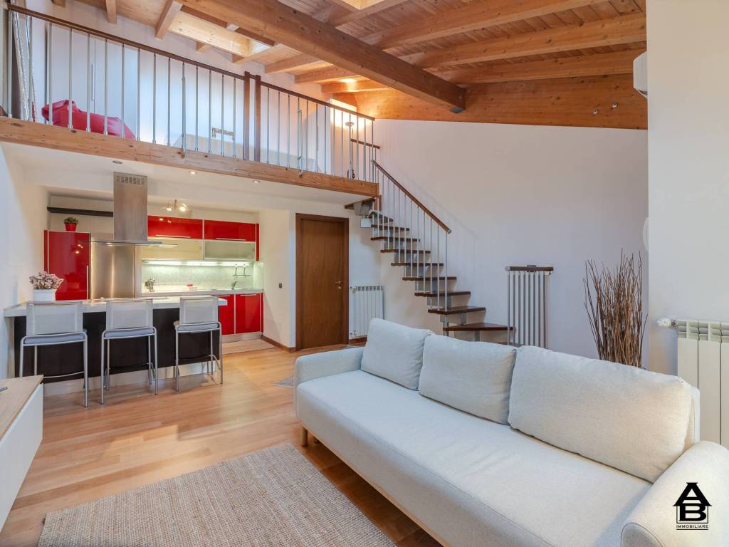 appartamento in vendita a Milano in zona Casoretto