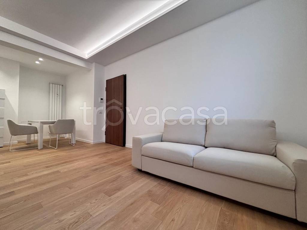 appartamento in vendita a Milano in zona Solari