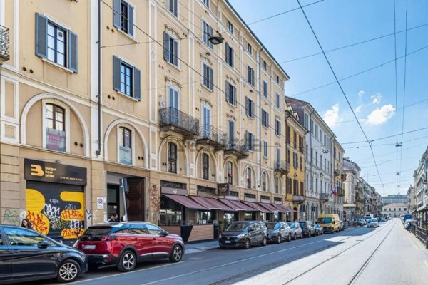 negozio in vendita a Milano in zona Porta Genova