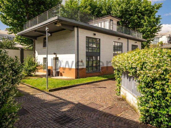 appartamento in vendita a Milano in zona Bovisa