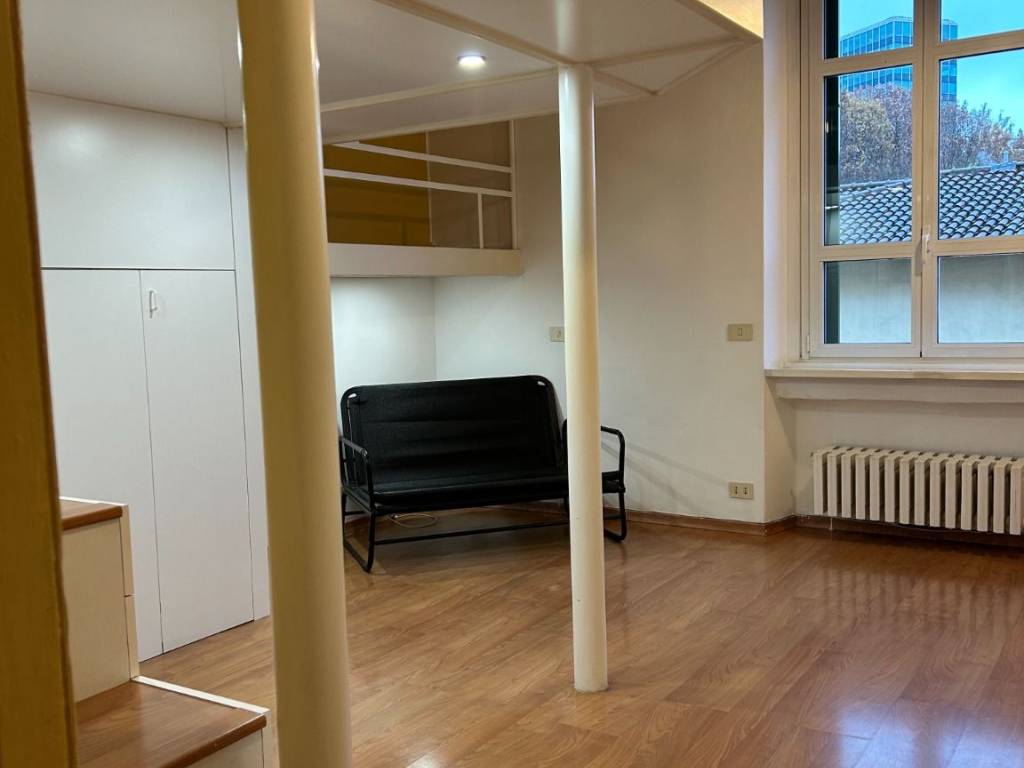 appartamento in vendita a Milano in zona Ponte Lambro