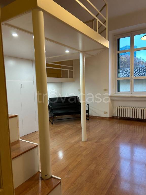 appartamento in vendita a Milano in zona Rogoredo