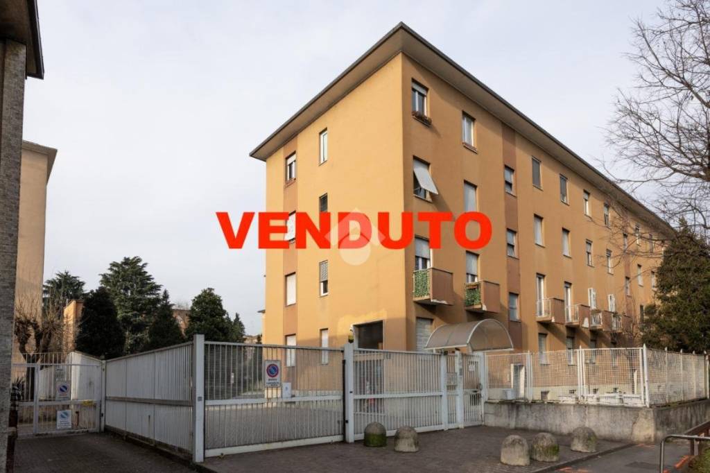 appartamento in vendita a Milano in zona Dergano