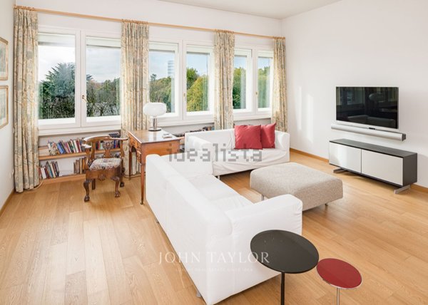 appartamento in vendita a Milano in zona Cadorna