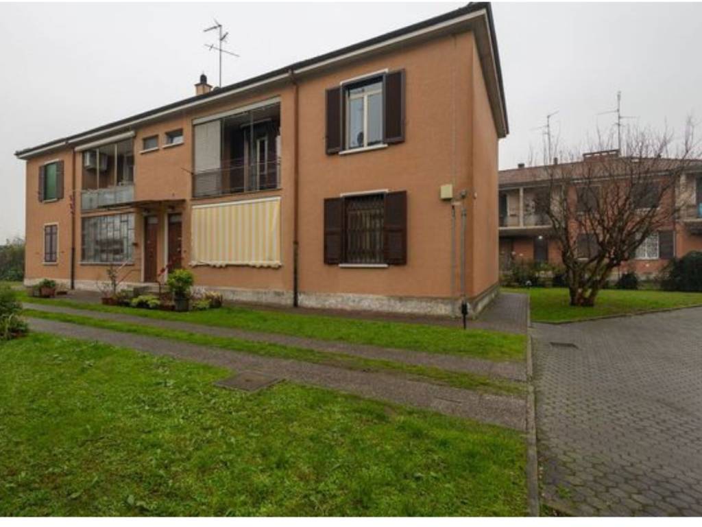 appartamento in vendita a Milano in zona Forlanini