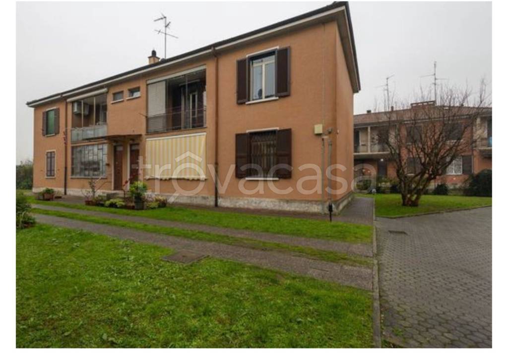 appartamento in vendita a Milano in zona Rogoredo