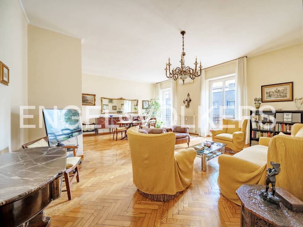 appartamento in vendita a Milano in zona Porta Vigentina