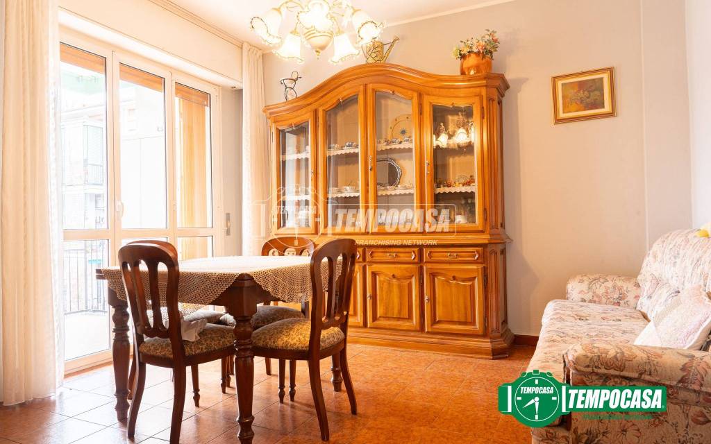 appartamento in vendita a Milano in zona Gallaratese