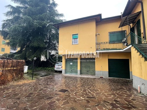 appartamento in vendita a Milano in zona Ponte Lambro
