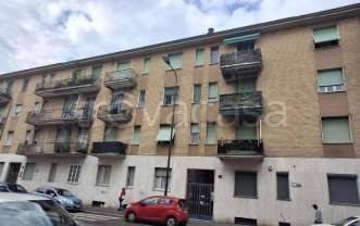 appartamento in vendita a Milano in zona Baggio