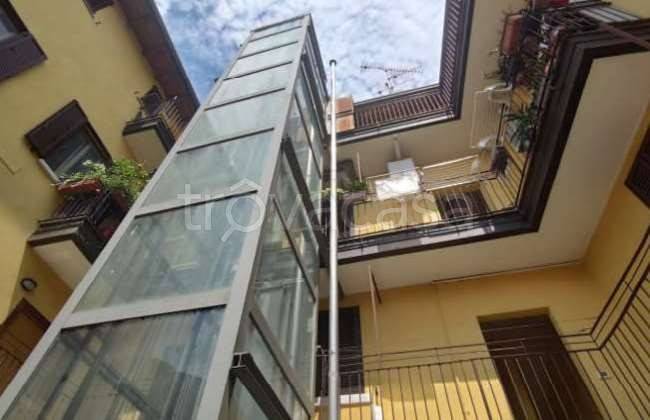 appartamento in vendita a Milano in zona Baggio