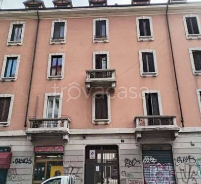 appartamento in vendita a Milano in zona Segnano