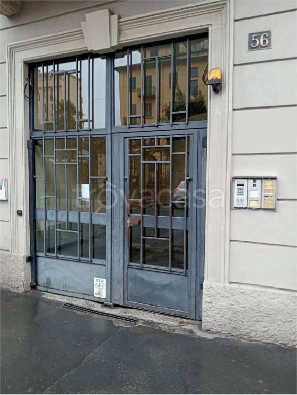 appartamento in vendita a Milano in zona Dergano