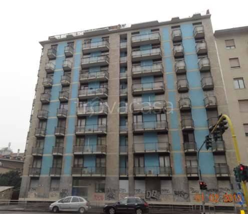 appartamento in vendita a Milano in zona Cascina dei Pomi