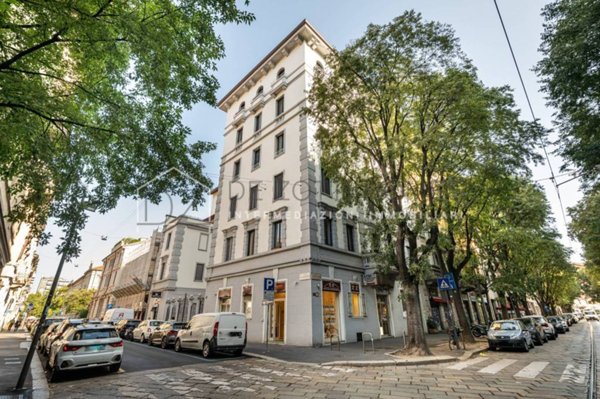 appartamento in vendita a Milano in zona Sempione