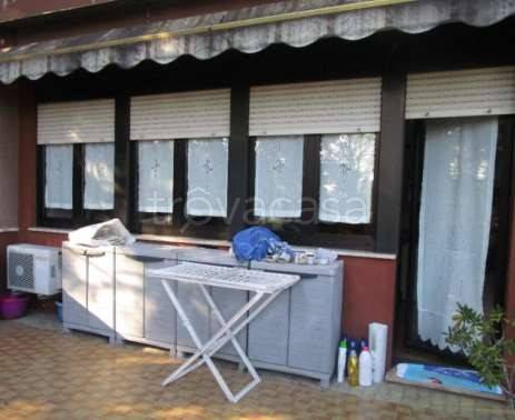 appartamento in vendita a Milano in zona Baggio