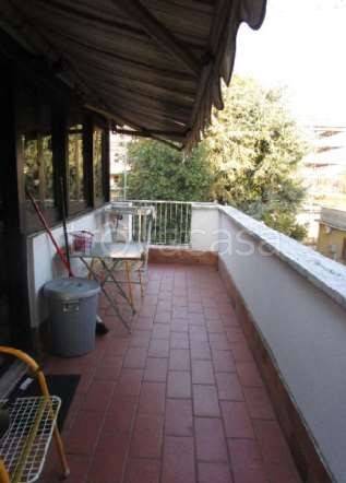 appartamento in vendita a Milano in zona Baggio