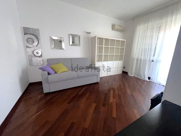 appartamento in vendita a Milano in zona Dergano