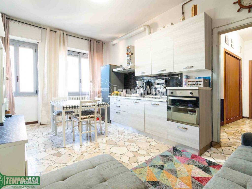 appartamento in vendita a Milano in zona Crescenzago