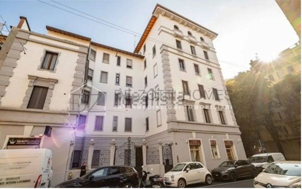 appartamento in vendita a Milano in zona Sempione