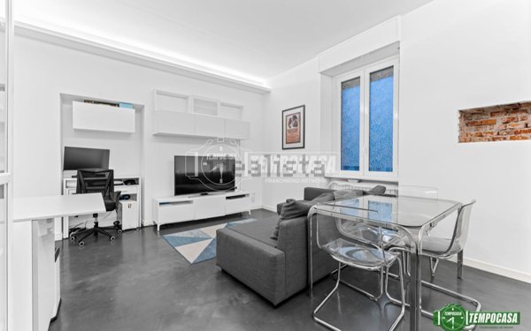 appartamento in vendita a Milano in zona Porta Nuova